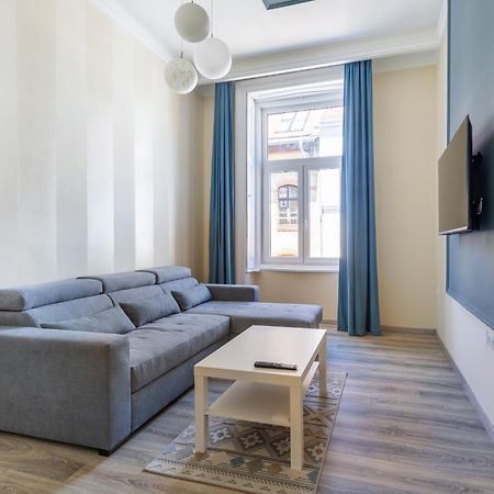 R62A Rottenbiller Apartment Budapeste Exterior foto