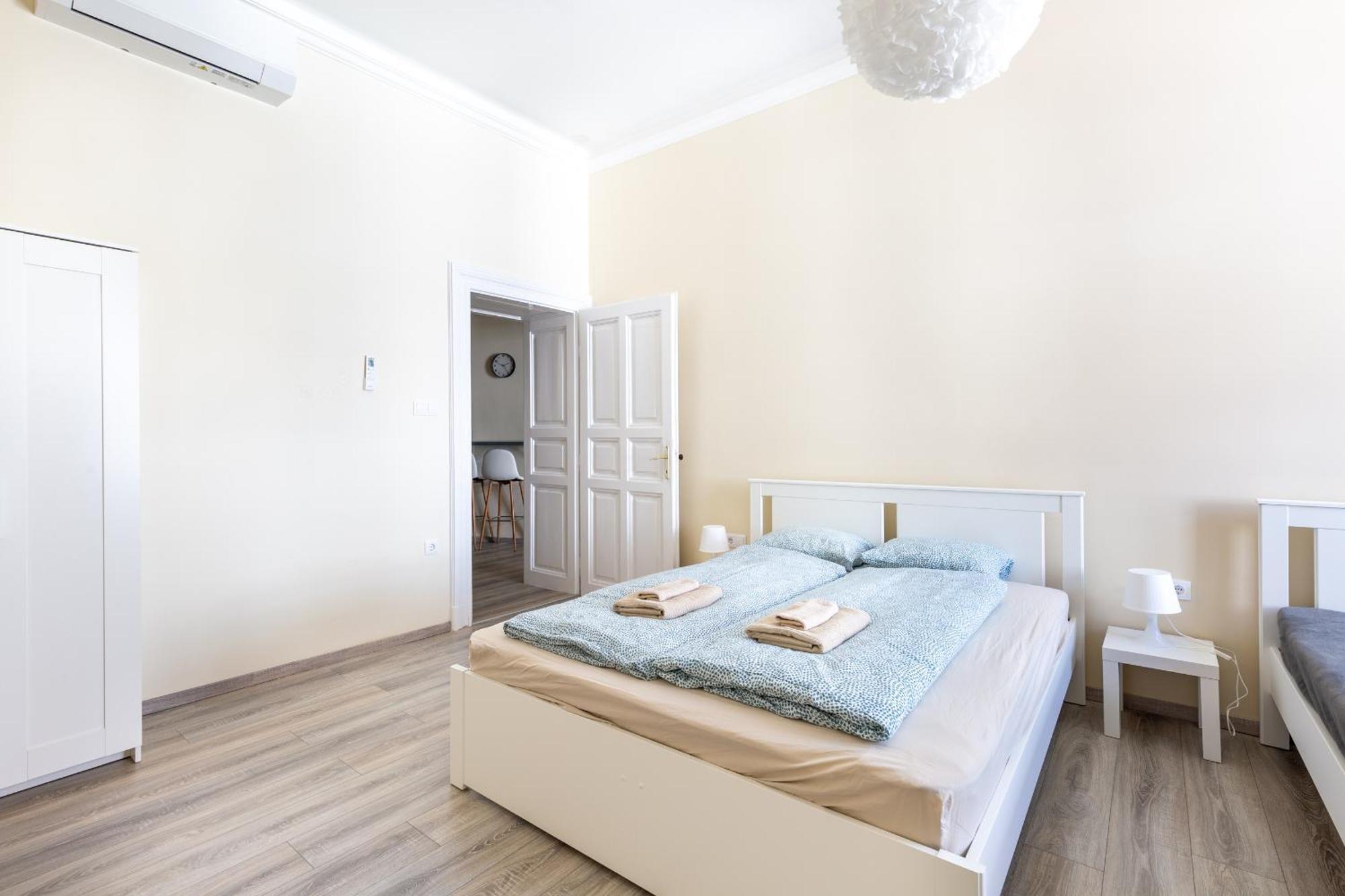 R62A Rottenbiller Apartment Budapeste Exterior foto